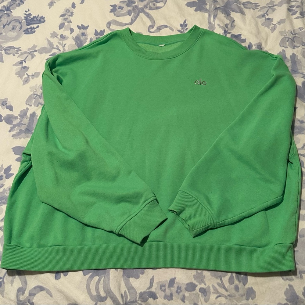 ALO Yoga Women Green Sweatshirt